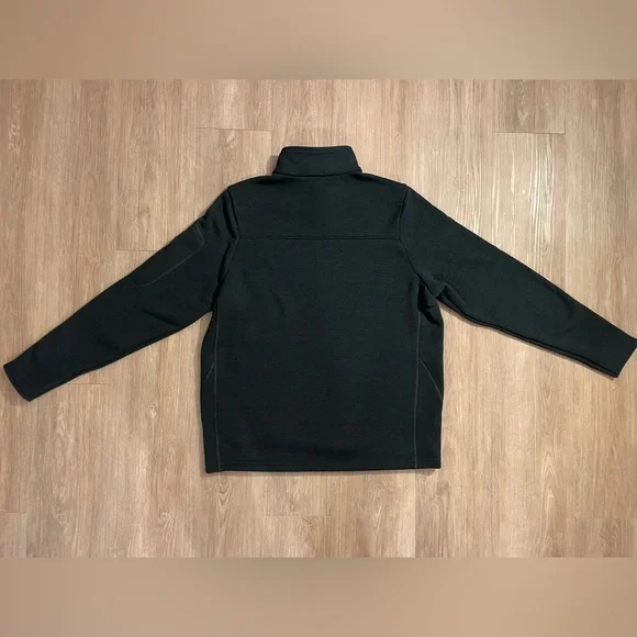 Under Armour Mens Medium Quarter Zip Specialist 1/4 Zip With Arm Zippered Pocket